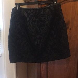 Like new Zara black textured skirt